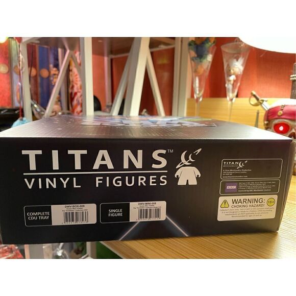 Doctor Who Titans Ninth Doctor Fantastic Mini-Figure Display Box
New, Sealed Box - Picture 4 of 8